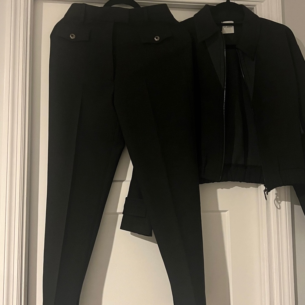 St. John Black Bomber Jacket and pants set - Picture 14 of 14